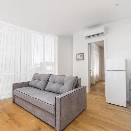 Gagarin Plaza Design Apartment Odessa Esterno foto